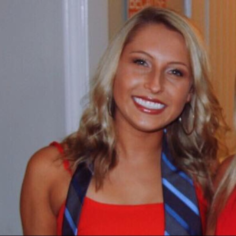 Meet your Posher, Courtney
